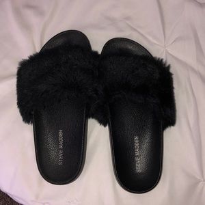 like new steve madden furry slides